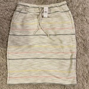 Cute multicolor pencil skirt with pockets